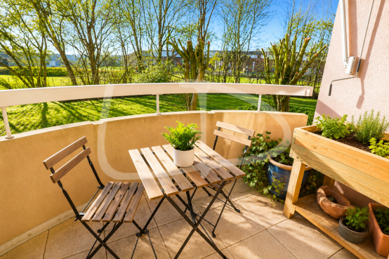 Balcon ensoleillé.png